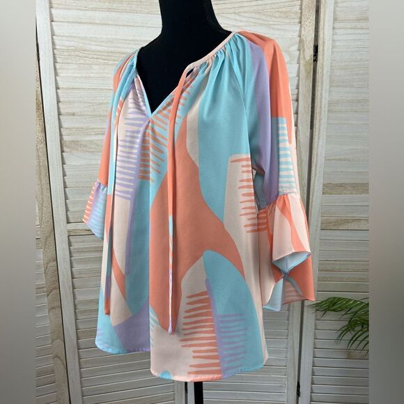 Crosby Mollie Burch Bell Sleeve Split Neck Top Medium - Picture 9 of 13